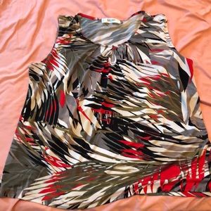 Floral blouse with key hole front